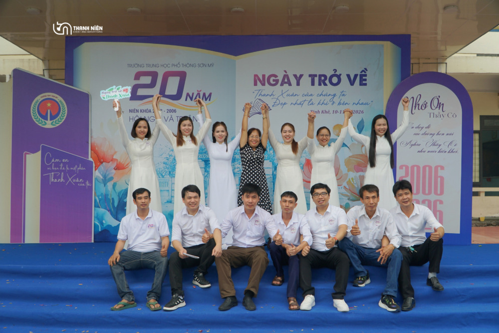 tổ chức hội khóa 20 năm
