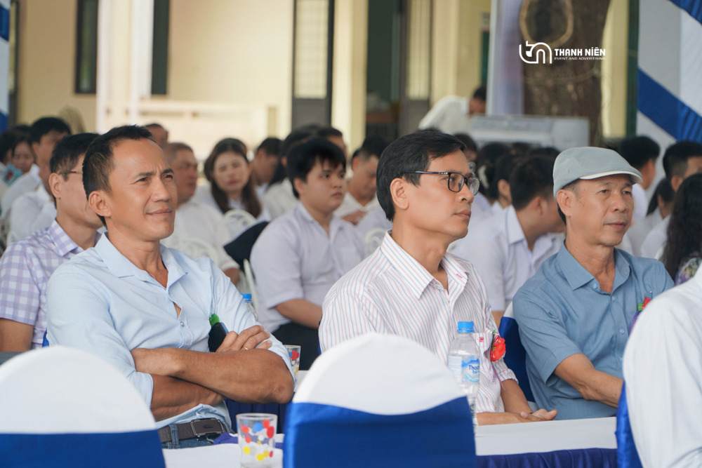 tổ chức hội khóa 20 năm