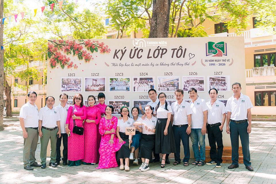 Hệ thống Photobooth triển lãm chạm cảm xúc trong tổ chức hội khóa 35 năm 
