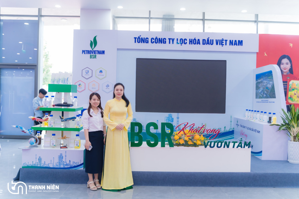 tổ chức sự kiện kỷ niệm 30 năm
