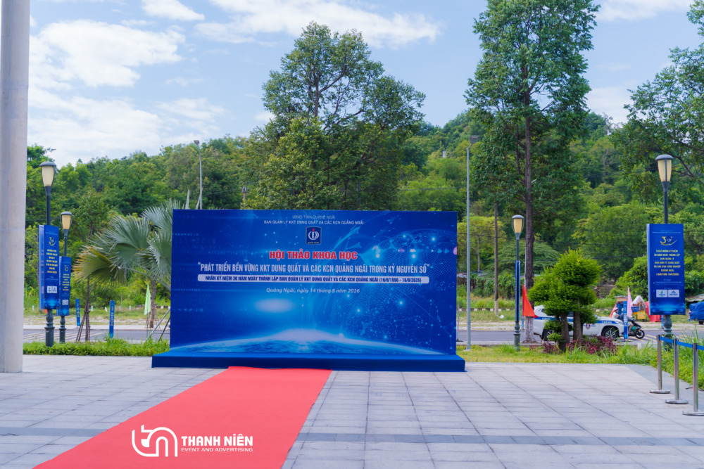 tổ chức sự kiện kỷ niệm 30 năm